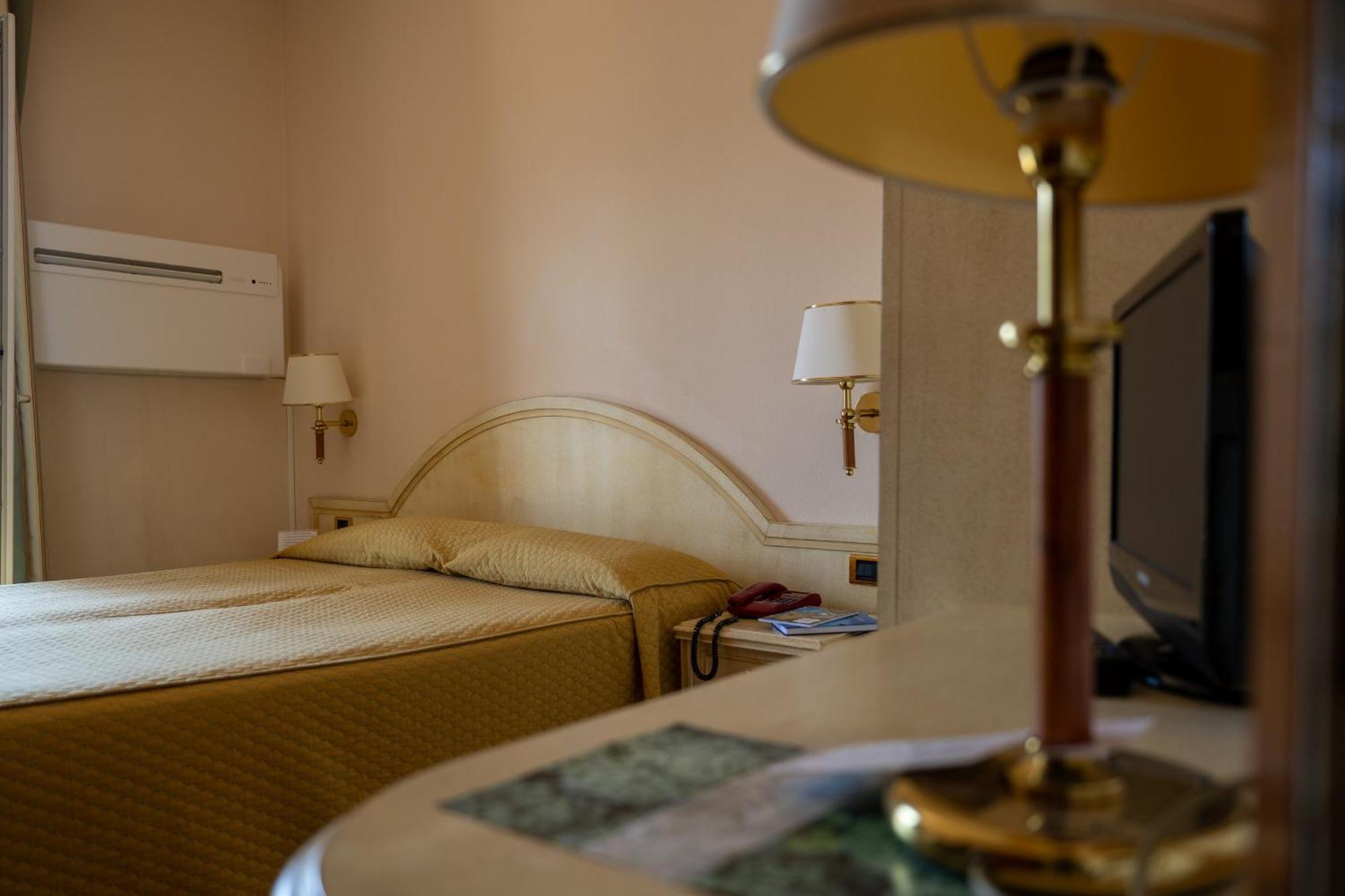 Albergo Villa Edy Tremezzo Exterior photo